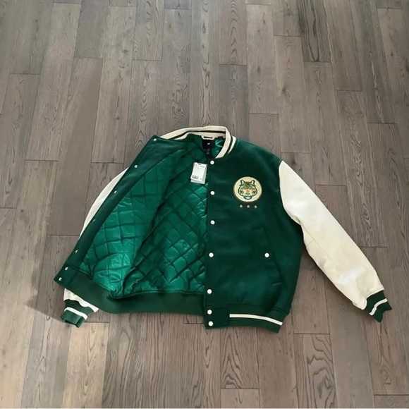 H&M x Stranger Things Hawkins High Letterman Jacket Tigers Leather & wool - Picture 2 of 3